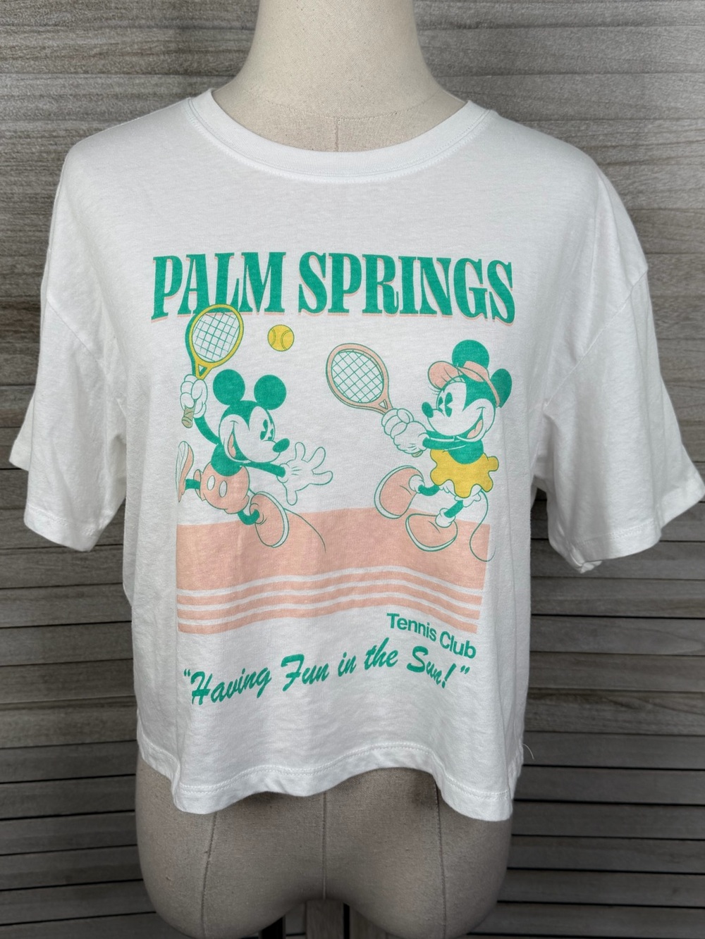 DISNEY/BOX LUNCH Women's Cropped "Palm Springs" Mickey & Minnie Tennis Tee-Large